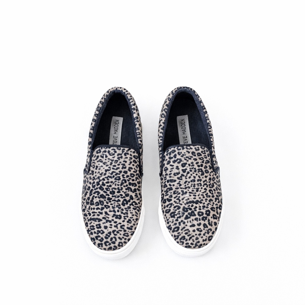 Steve Madden Leopard print slip-ons